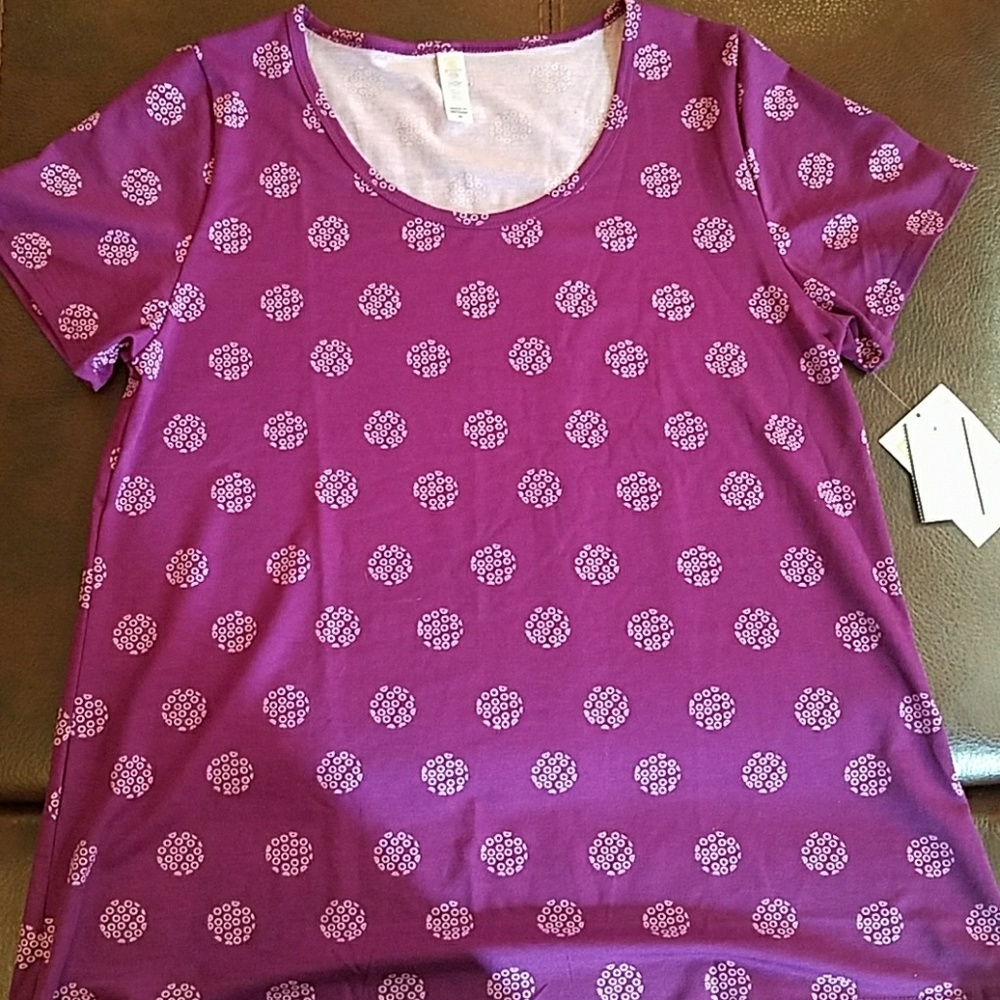 🦋 final price drop🦋 Lularoe Classic T